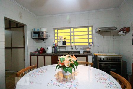 Casa à venda com 220m², 3 quartos e 2 vagasCozinha