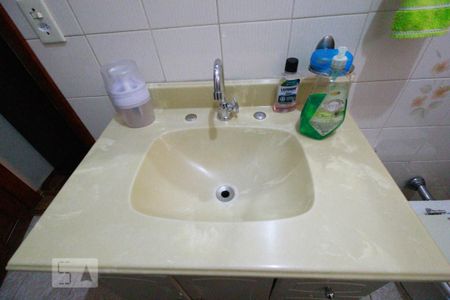 Casa à venda com 220m², 3 quartos e 2 vagasSuíte 