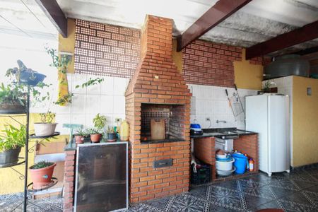 Casa à venda com 220m², 3 quartos e 2 vagasChurrasqueira