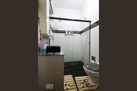 Casa à venda com 220m², 3 quartos e 2 vagasBanheiro