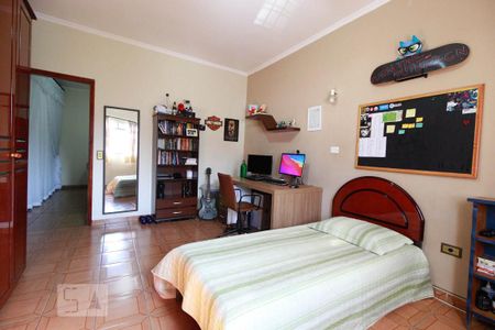 Casa à venda com 220m², 3 quartos e 2 vagasQuarto 1