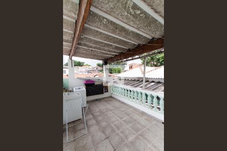 Casa à venda com 120m², 5 quartos e 2 vagasCasa 2 - Área de Serviço