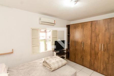 Casa à venda com 120m², 5 quartos e 2 vagasCasa 2 - Quarto 2