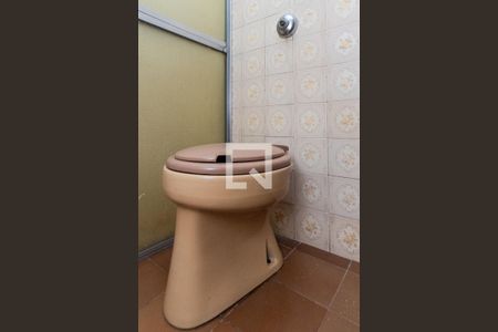 Casa à venda com 120m², 5 quartos e 2 vagasBanheiro 2