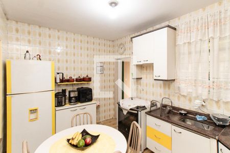 Casa à venda com 120m², 5 quartos e 2 vagasCasa 2 - Cozinha