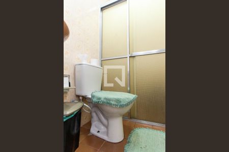 Casa à venda com 120m², 5 quartos e 2 vagasCasa 2 - Banheiro 1