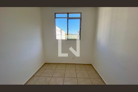 Quarto 2 de apartamento para alugar com 2 quartos, 46m² em Estrela do Oriente, Belo Horizonte