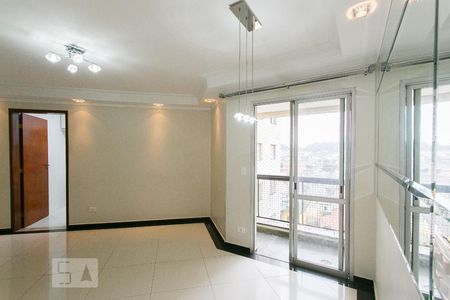 Apartamento para alugar com 70m², 3 quartos e 2 vagasSala