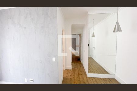 Corredor de apartamento para alugar com 2 quartos, 52m² em Campestre, Santo André