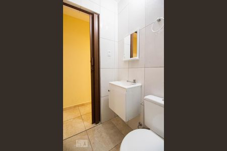 Casa para alugar com 54m², 1 quarto e sem vaga Casa para alugar com 54m², 1 quarto e sem vagaBanheiro