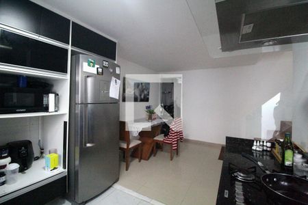 Casa de condomínio à venda com 180m², 3 quartos e 2 vagas Casa de condomínio à venda com 180m², 3 quartos e 2 vagasCozinha