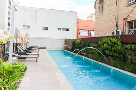 Studio para alugar com 35m², 1 quarto e 1 vaga Studio para alugar com 35m², 1 quarto e 1 vagaÁrea comum - Piscina