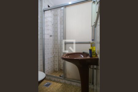 Banheiro de apartamento para alugar com 1 quarto, 51m² em José Menino, Santos