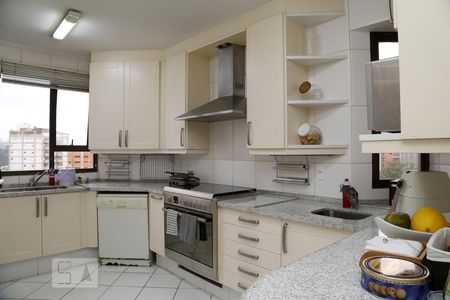 Apartamento à venda com 302m², 3 quartos e 4 vagasCozinha