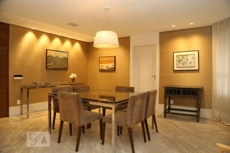 Apartamento à venda com 302m², 3 quartos e 4 vagasSala de Jantar
