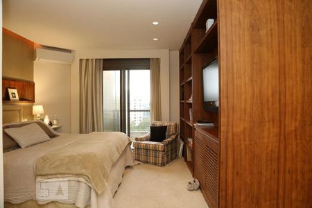 Apartamento à venda com 302m², 3 quartos e 4 vagasSuíte 3