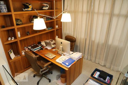 Apartamento à venda com 302m², 3 quartos e 4 vagasEscritório