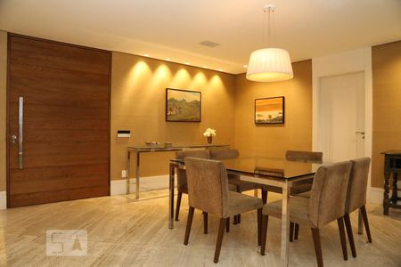 Apartamento à venda com 302m², 3 quartos e 4 vagasSala de Jantar