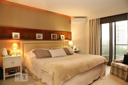 Apartamento à venda com 302m², 3 quartos e 4 vagasSuíte 3