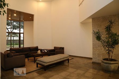 Apartamento à venda com 302m², 3 quartos e 4 vagasHall social