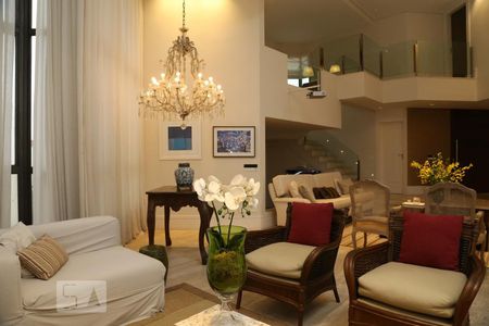 Apartamento à venda com 302m², 3 quartos e 4 vagasSala