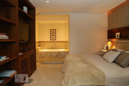 Apartamento à venda com 302m², 3 quartos e 4 vagasSuíte 3