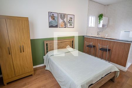 Quarto/Sala de kitnet/studio para alugar com 1 quarto, 25m² em Centro, Rio de Janeiro