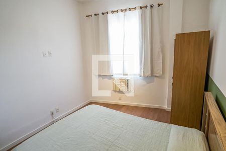 Quarto/Sala de kitnet/studio para alugar com 1 quarto, 25m² em Centro, Rio de Janeiro