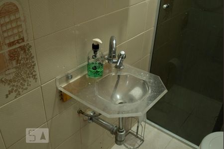 Casa à venda com 300m², 4 quartos e 2 vagas Casa à venda com 300m², 4 quartos e 2 vagasPia