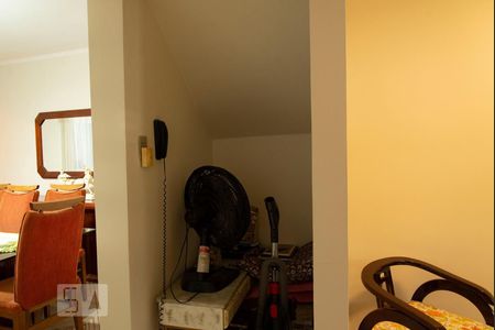 Sala de casa à venda com 4 quartos, 300m² em Vila Virginia, São Paulo