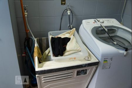 Casa à venda com 300m², 4 quartos e 2 vagas Casa à venda com 300m², 4 quartos e 2 vagasLavanderia