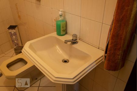 Casa à venda com 300m², 4 quartos e 2 vagas Casa à venda com 300m², 4 quartos e 2 vagasPia