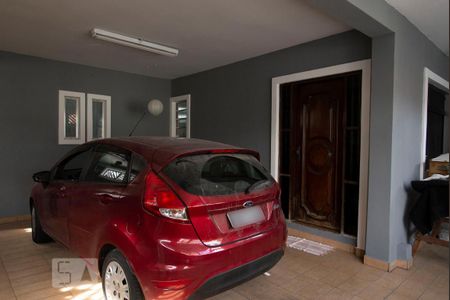 Casa à venda com 300m², 4 quartos e 2 vagas Casa à venda com 300m², 4 quartos e 2 vagasGaragem