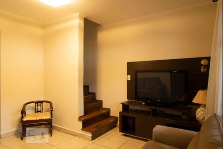 Sala de casa à venda com 4 quartos, 300m² em Vila Virginia, São Paulo