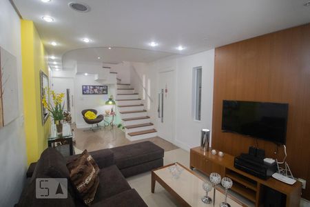 Sala de casa à venda com 3 quartos, 172m² em São Domingos, São Paulo