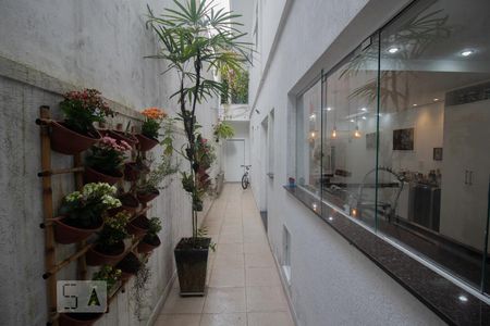 Casa à venda com 172m², 3 quartos e 2 vagasCorredor