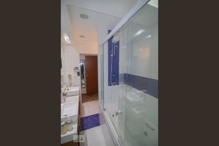 Casa à venda com 172m², 3 quartos e 2 vagasBanheiro da Suíte 2