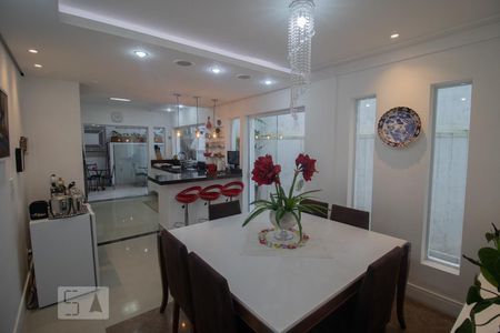 Casa à venda com 172m², 3 quartos e 2 vagasSala de Jantar