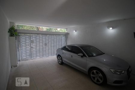 Casa à venda com 172m², 3 quartos e 2 vagasGaragem