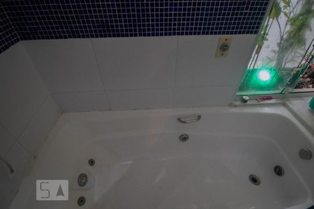 Casa à venda com 172m², 3 quartos e 2 vagasBanheiro da Suíte 2