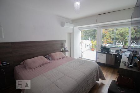 Casa à venda com 172m², 3 quartos e 2 vagasSuíte 2