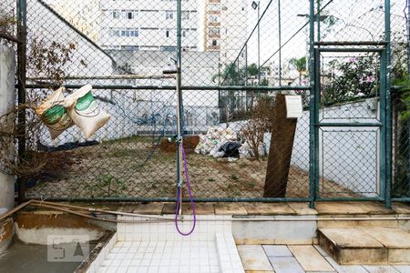 Apartamento para alugar com 45m², 1 quarto e 1 vagaQuadra em reforma