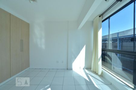 Quarto de apartamento para alugar com 1 quarto, 45m² em Asa Norte, Brasília