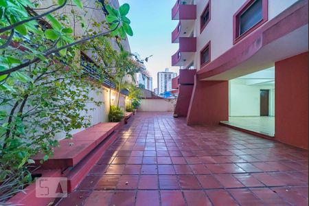 Apartamento à venda com 96m², 2 quartos e 1 vagaÁrea comum