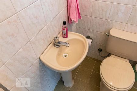 Casa à venda com 140m², 2 quartos e 1 vaga1o. Andar - Banheiro de serviço