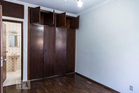 Apartamento para alugar com 153m², 3 quartos e 1 vaga Apartamento para alugar com 153m², 3 quartos e 1 vagaSuíte