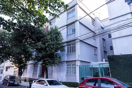 Apartamento para alugar com 153m², 3 quartos e 1 vaga Apartamento para alugar com 153m², 3 quartos e 1 vagaFachada