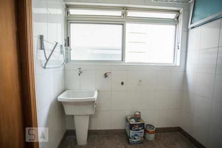 Apartamento à venda com 70m², 2 quartos e 1 vagaÁrea de Serviço