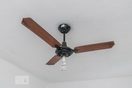 Quarto 1 - Ventilador de apartamento para alugar com 2 quartos, 70m² em Olaria, Rio de Janeiro