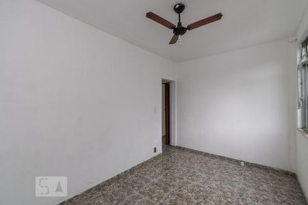 Quarto 1 de apartamento para alugar com 2 quartos, 70m² em Olaria, Rio de Janeiro